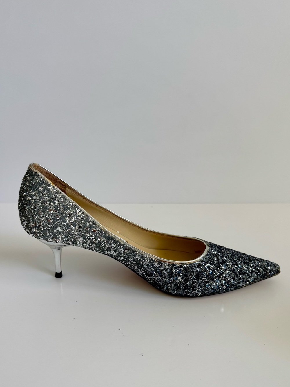 Jimmy Choo Silver Glitter Pointed Toe Kitten Heel Pumps EU 38 US 8 Made in Italy - Picture 4 of 12